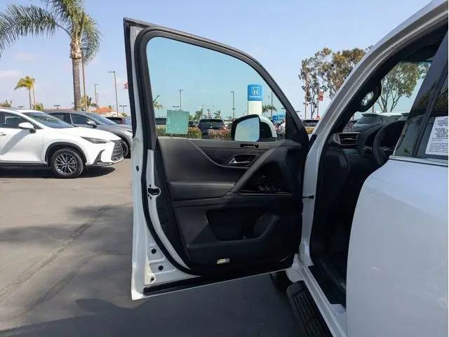 2026 Lexus LX Luxury