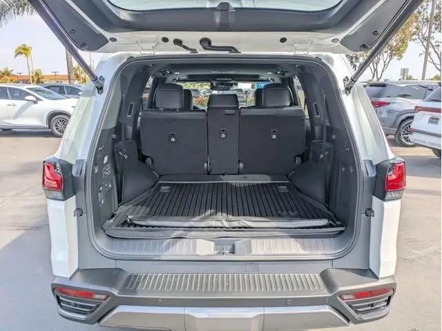 2026 Lexus LX Luxury