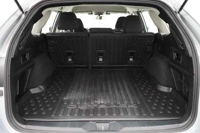 2025 Subaru Outback 2.5i
