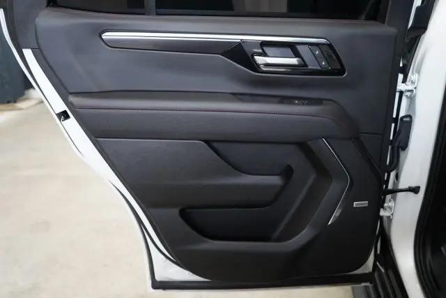 2025 Chevrolet Tahoe 4WD RST