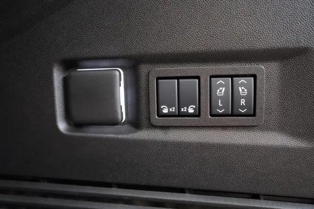 2025 Chevrolet Tahoe 4WD RST
