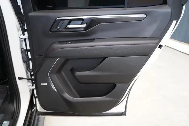 2025 Chevrolet Tahoe 4WD RST