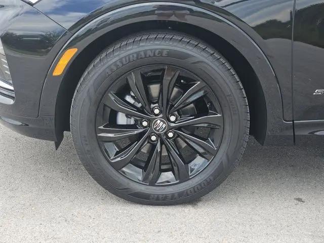2026 Buick NV Sport Touring FWD