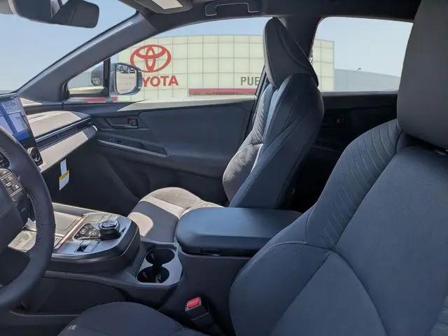 2026 Toyota C-HR XSE