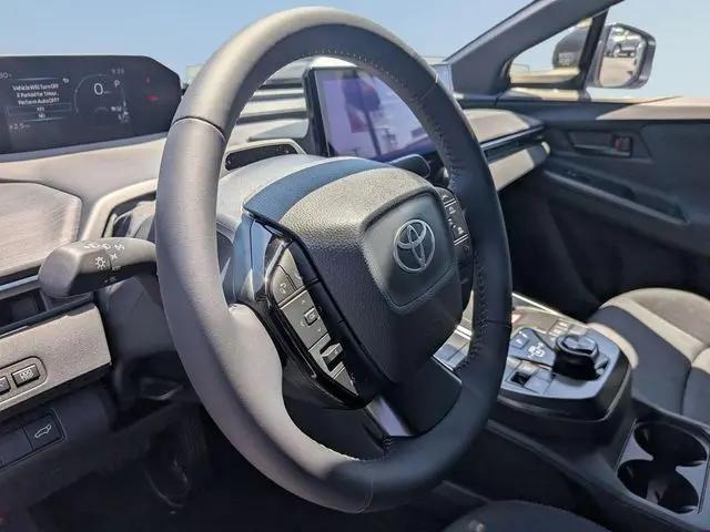 2026 Toyota C-HR XSE