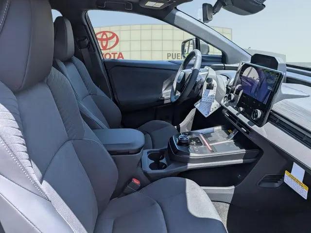 2026 Toyota C-HR XSE