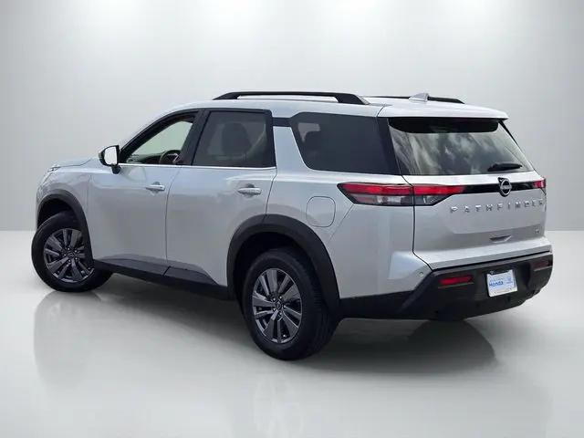 2024 Nissan Pathfinder SV FWD