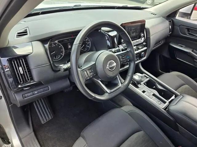 2024 Nissan Pathfinder SV FWD
