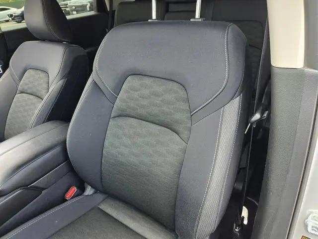 2024 Nissan Pathfinder SV FWD
