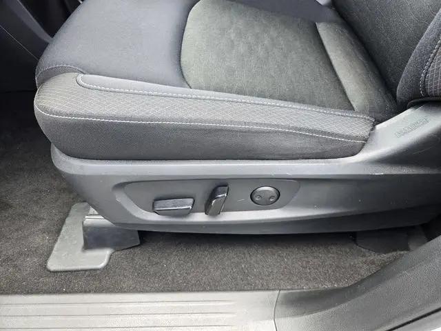 2024 Nissan Pathfinder SV FWD
