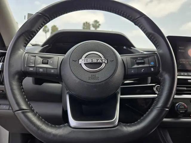 2024 Nissan Pathfinder SV FWD