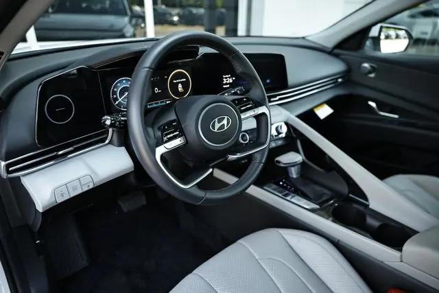 2025 Hyundai Elantra Hybrid Limited