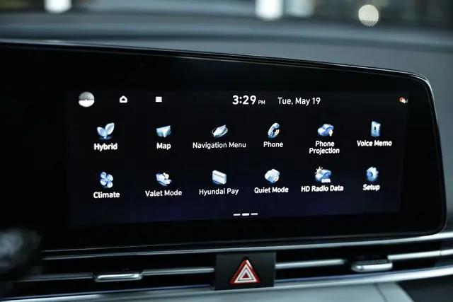 2025 Hyundai Elantra Hybrid Limited
