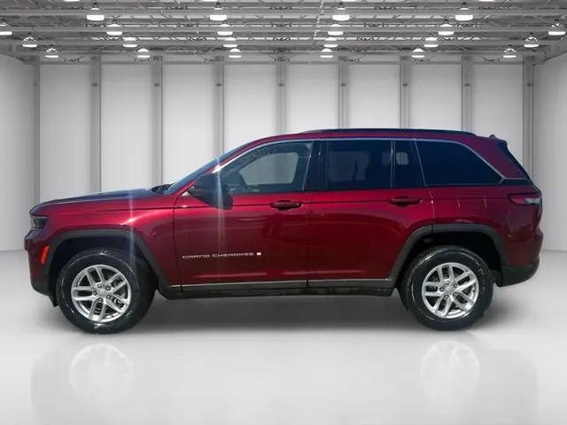 2024 Jeep Grand Cherokee Laredo X 4x4