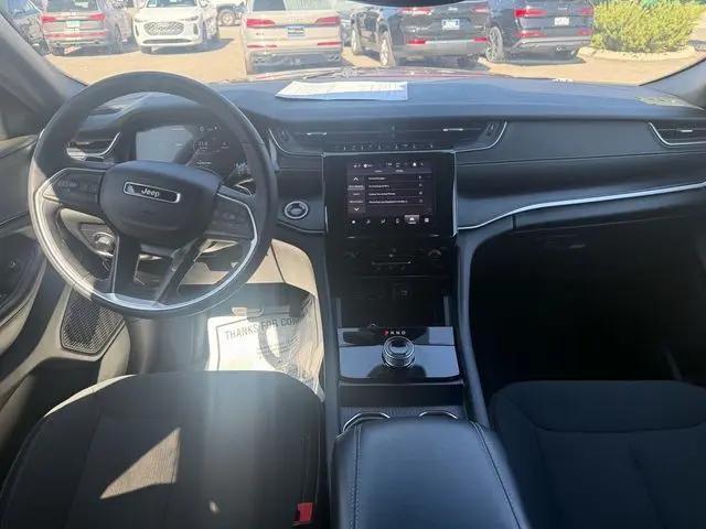 2024 Jeep Grand Cherokee Laredo X 4x4