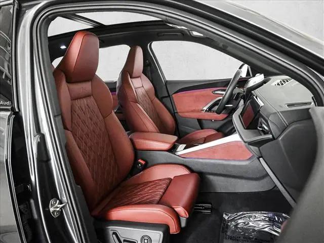 2025 Audi SQ5 Prestige TFSI quattro S tronic