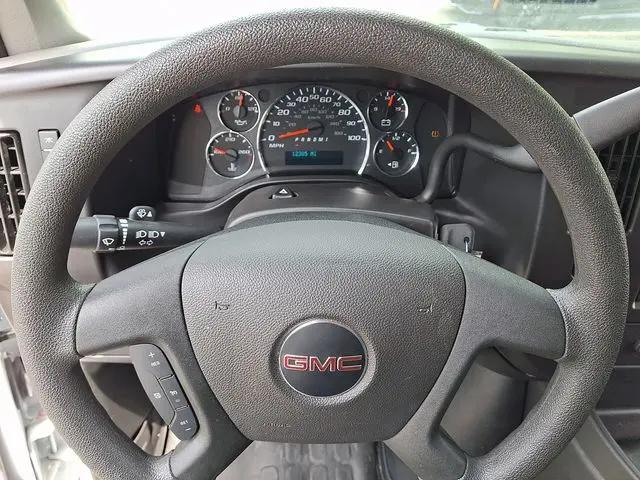 2025 GMC Savana Cargo RWD 2500 Regular Wheelbase Work Van