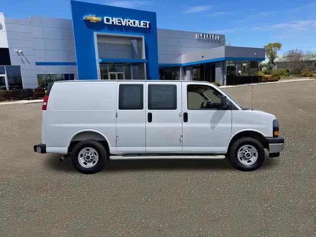 2025 GMC Savana Cargo RWD 2500 Regular Wheelbase Work Van
