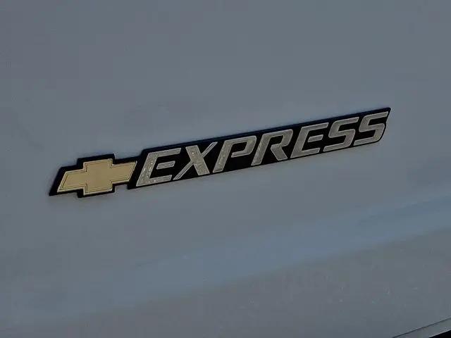 2025 Chevrolet Express Cargo Van RWD 2500 Regular Wheelbase WT