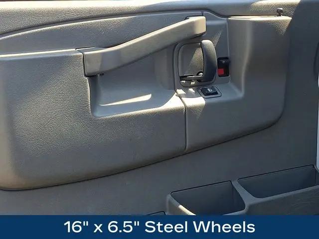 2025 Chevrolet Express Cargo Van RWD 2500 Regular Wheelbase WT