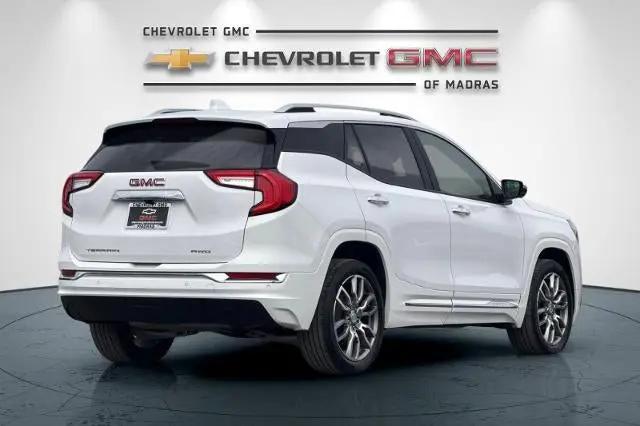 2023 GMC Terrain AWD Denali