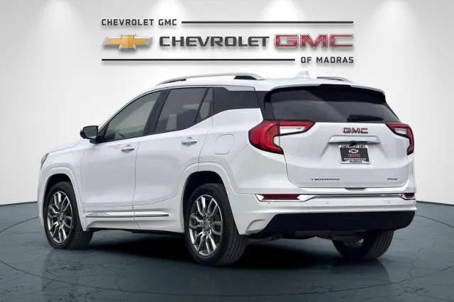 2023 GMC Terrain AWD Denali