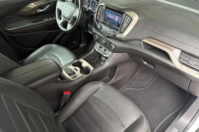 2023 GMC Terrain AWD Denali