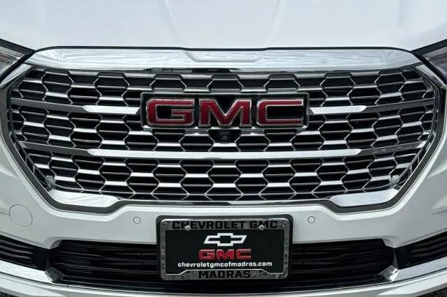 2023 GMC Terrain AWD Denali
