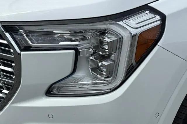 2023 GMC Terrain AWD Denali