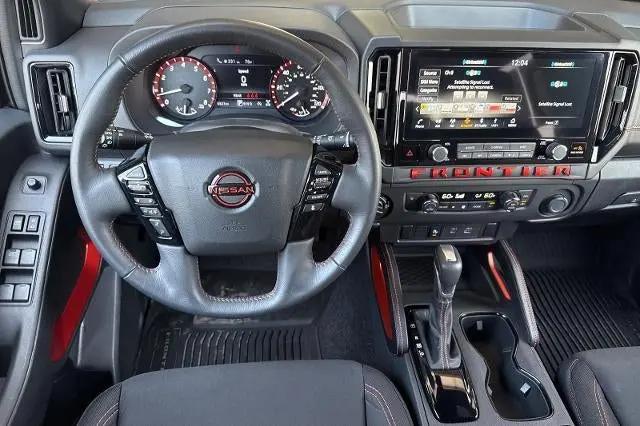 2025 Nissan Frontier Crew Cab PRO-4X 4x4