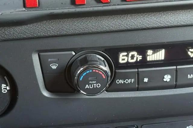 2025 Nissan Frontier Crew Cab PRO-4X 4x4