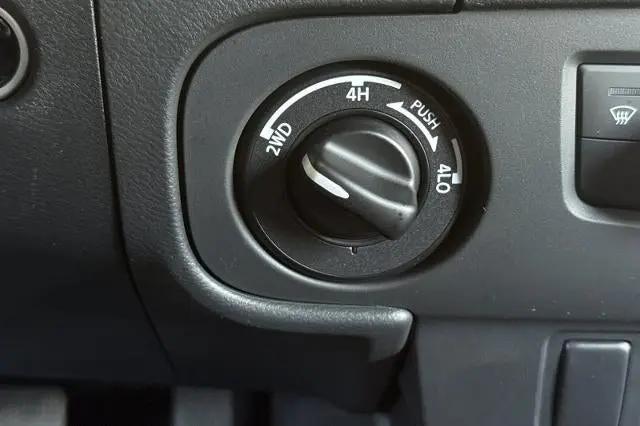 2025 Nissan Frontier Crew Cab PRO-4X 4x4