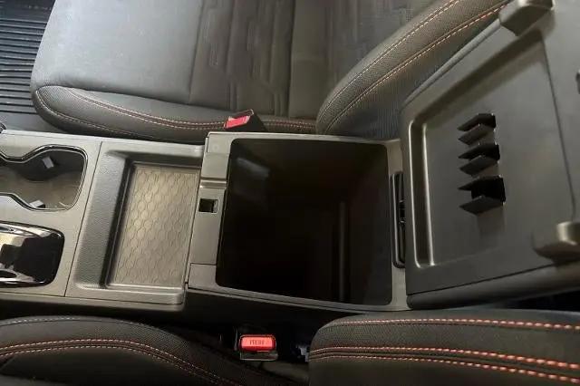 2025 Nissan Frontier Crew Cab PRO-4X 4x4