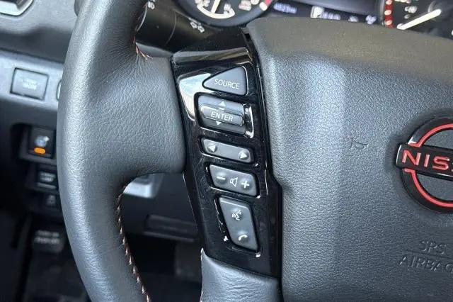 2025 Nissan Frontier Crew Cab PRO-4X 4x4