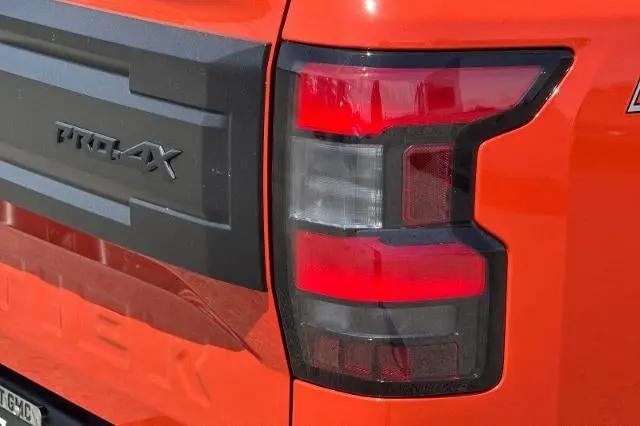 2025 Nissan Frontier Crew Cab PRO-4X 4x4