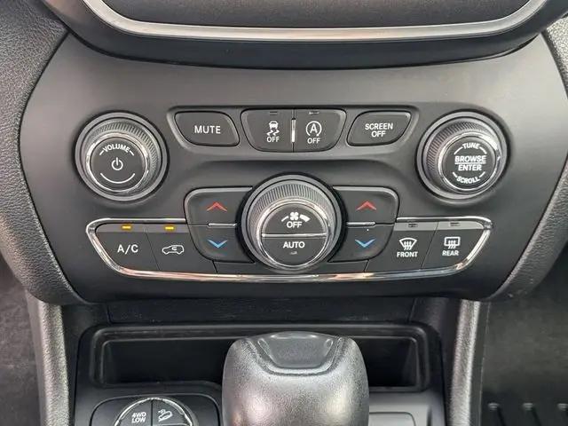 2020 Jeep Cherokee Trailhawk Elite