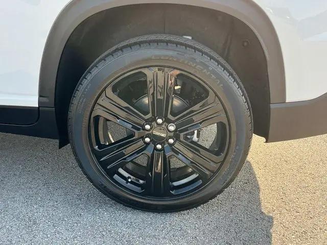 2026 GMC Acadia Elevation FWD