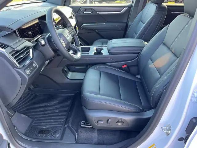 2026 GMC Acadia Elevation FWD