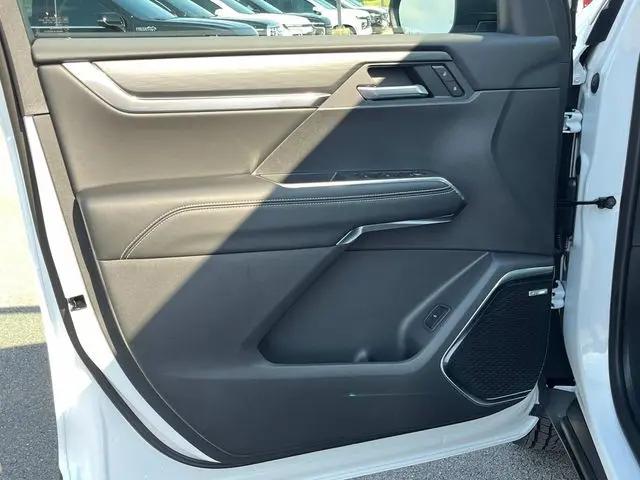 2026 GMC Acadia Elevation FWD