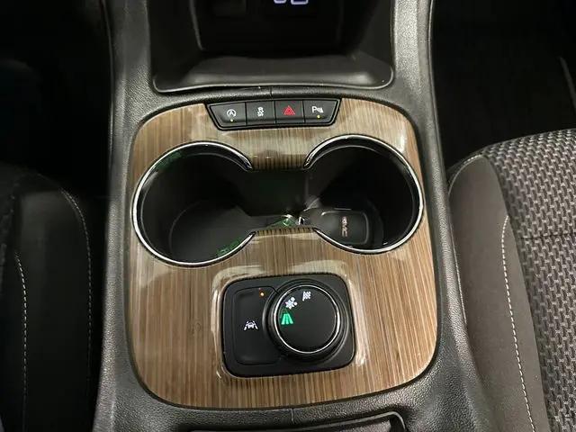 2023 GMC Acadia FWD SLE