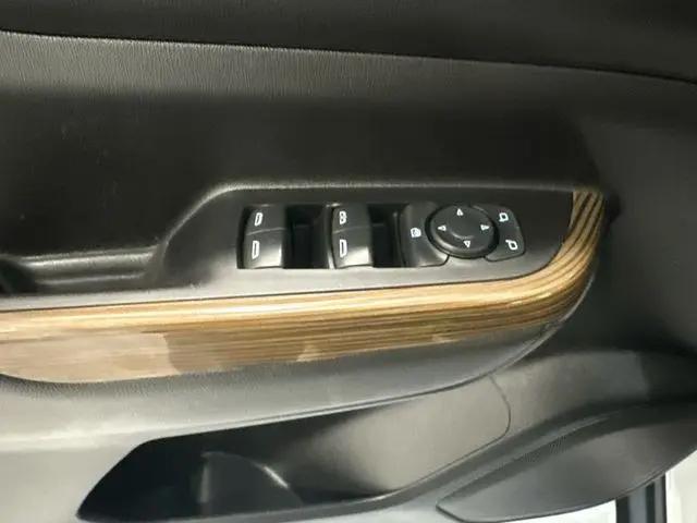 2023 GMC Acadia FWD SLE