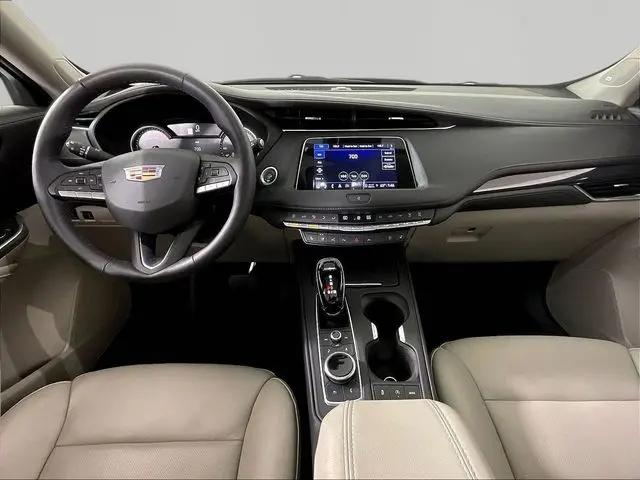 2023 Cadillac XT4 AWD Premium Luxury