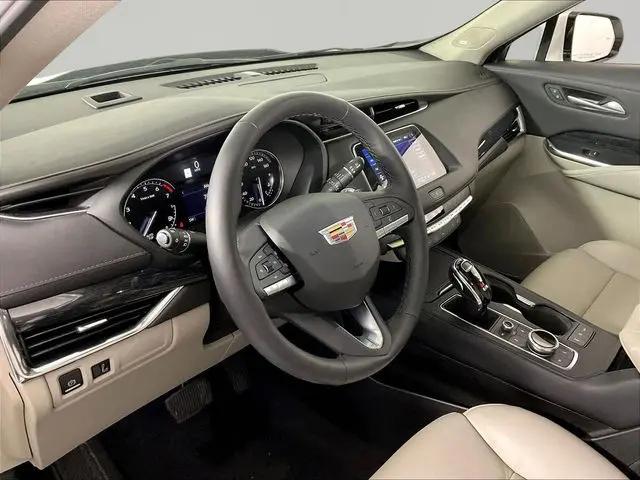 2023 Cadillac XT4 AWD Premium Luxury