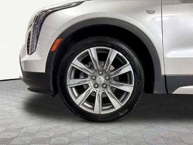 2023 Cadillac XT4 AWD Premium Luxury