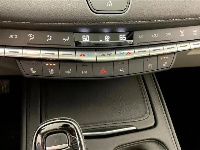 2023 Cadillac XT4 AWD Premium Luxury