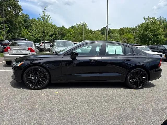 2025 Volvo S60 B5 Ultra Black Edition