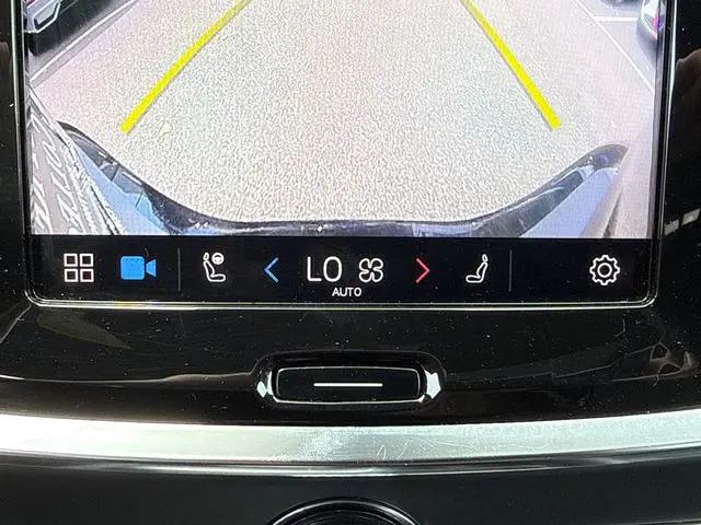 2025 Volvo S60 B5 Ultra Black Edition