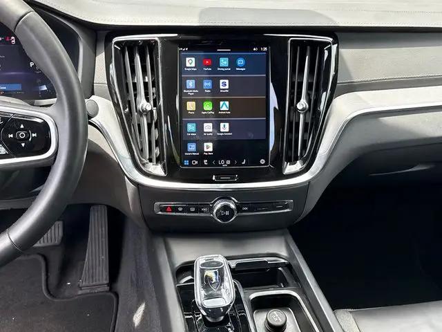 2025 Volvo S60 B5 Ultra Black Edition