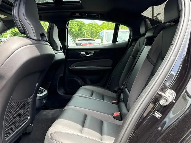 2025 Volvo S60 B5 Ultra Black Edition
