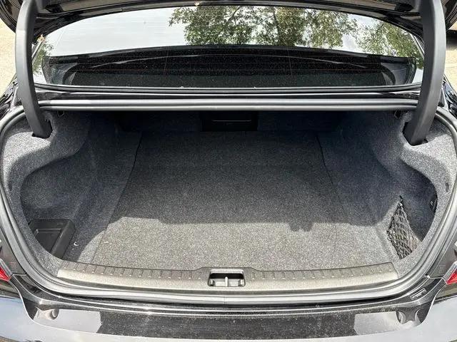 2025 Volvo S60 B5 Ultra Black Edition